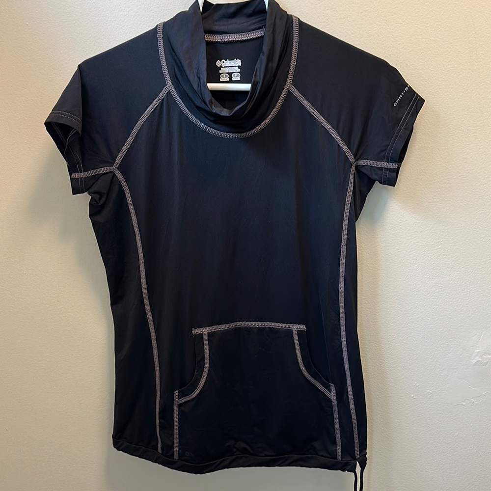 Columbia Omni-Shade women’s active top size small